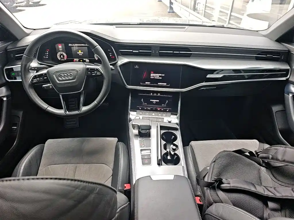 Audi A6L 2021 45 TFSI quattro Exclusive Sport фото 16