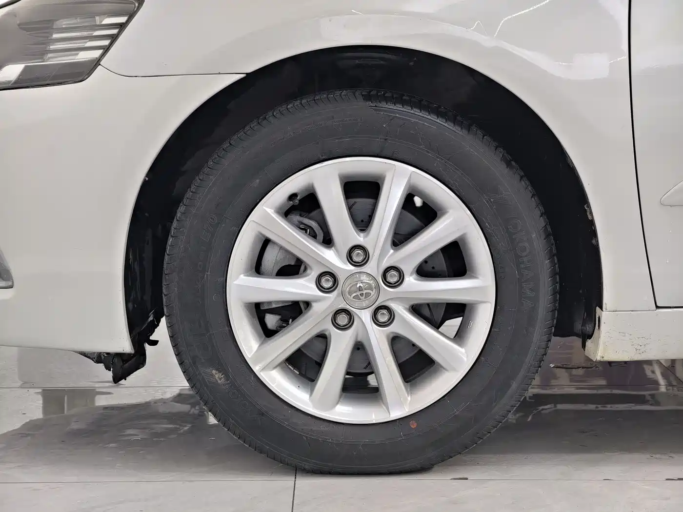 Toyota Camry 2013 200G Classic Luxury Edition фото 41