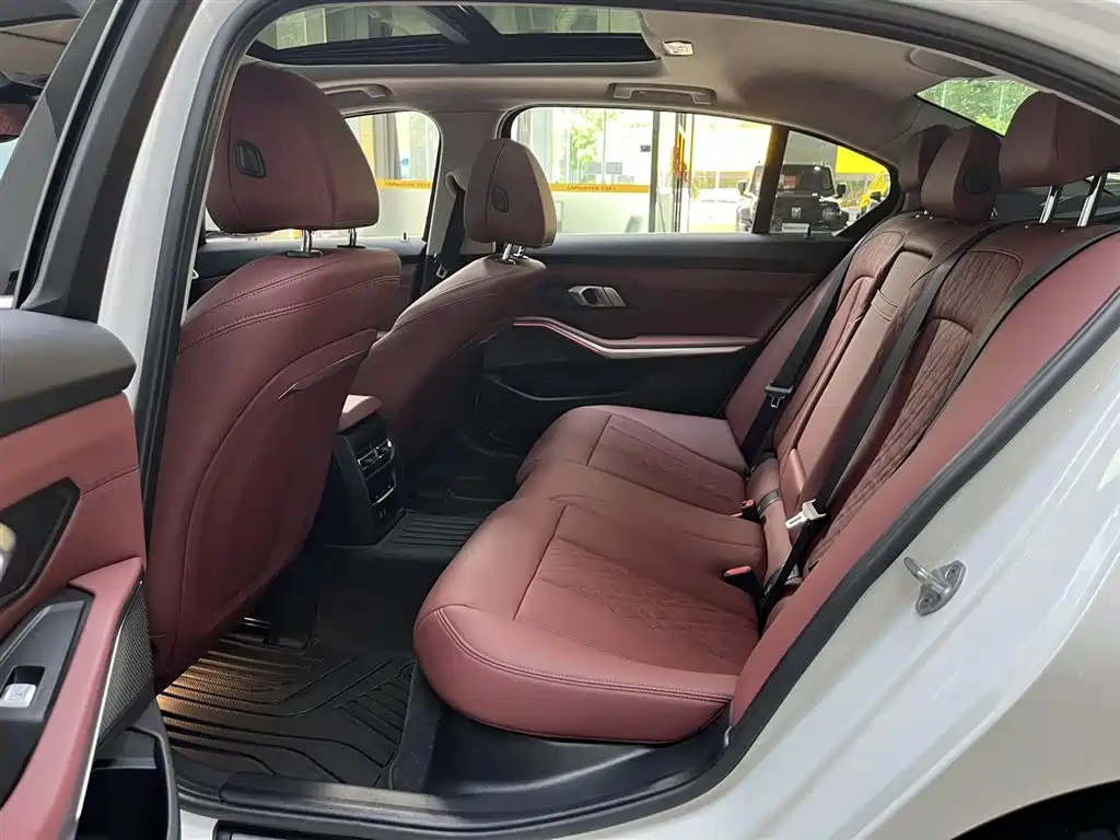 BMW i3 2024 eDrive 35 L фото 15