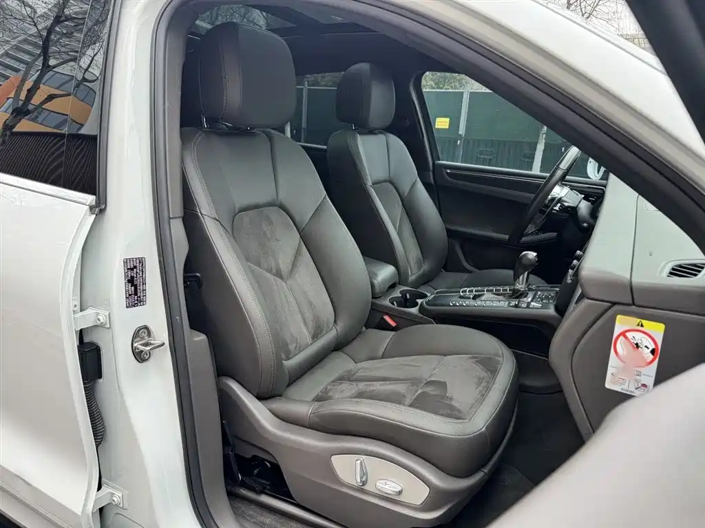 Porsche Macan 2017 Macan 2.0T фото 16