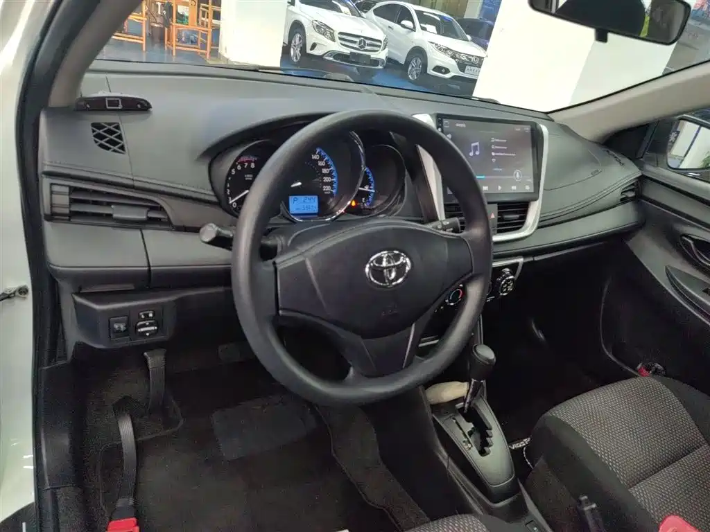 Toyota Vios FS 2017 1.5L CVT Fengchi Edition фото 6