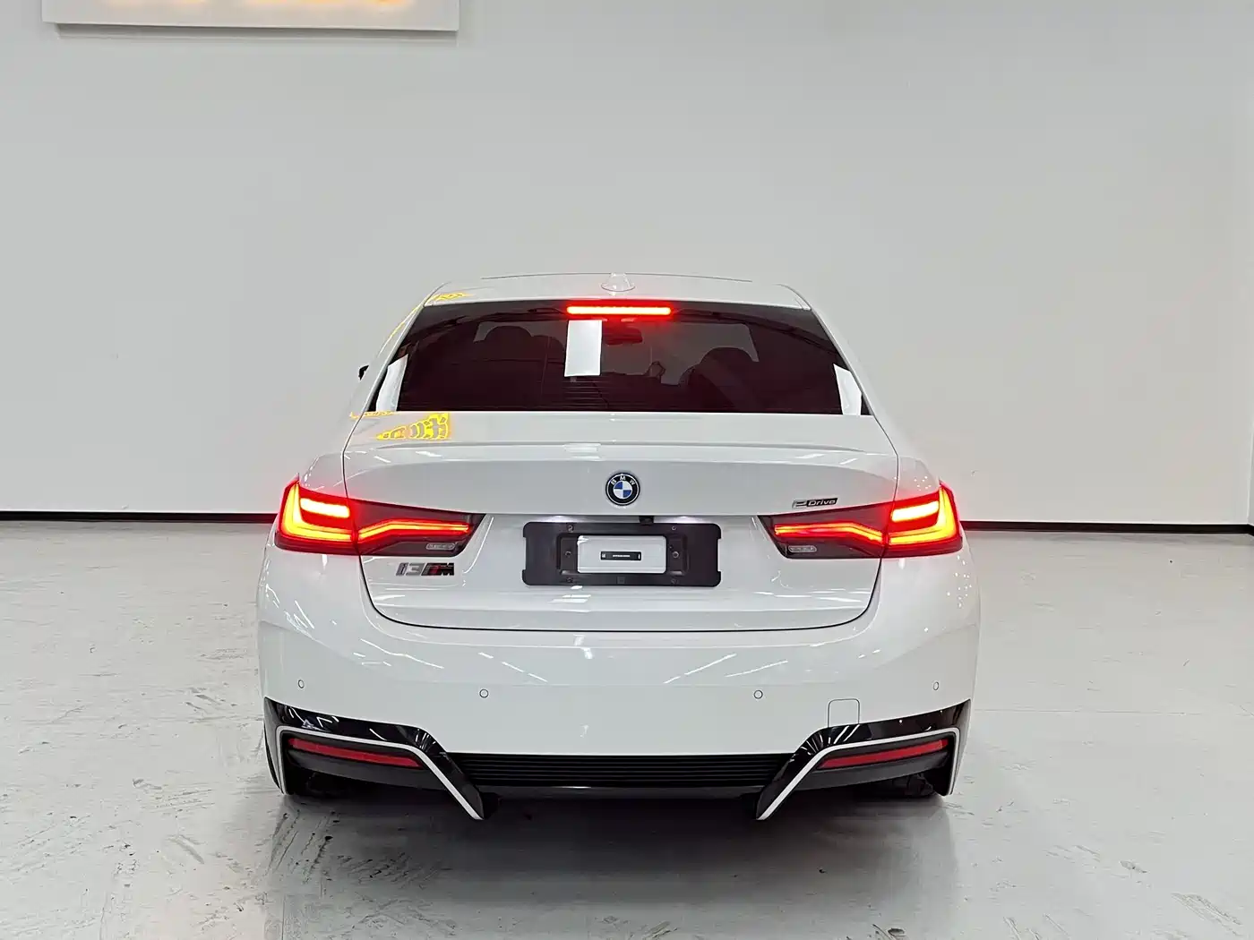 BMW i3 2024 eDrive 35 L фото 11