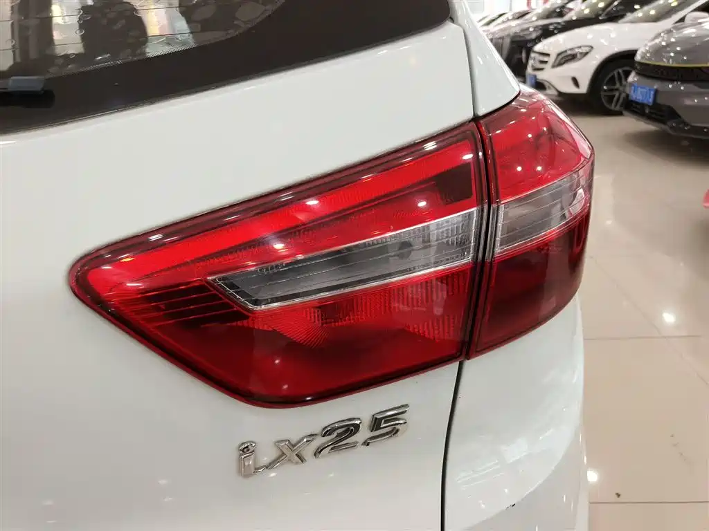 Hyundai Beijing Hyundai ix25 2015 1.6L Automatic 2WD Fashion GS фото 8