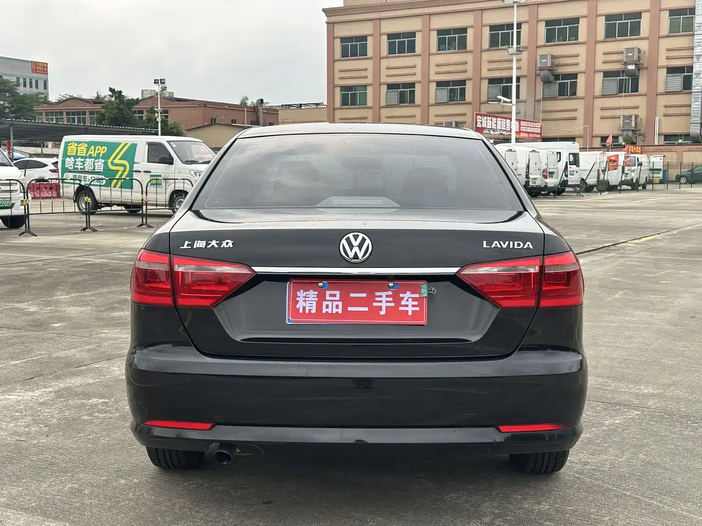 Volkswagen Lavida 2013 Facelift Classic 1.6L Automatic Trend фото 10