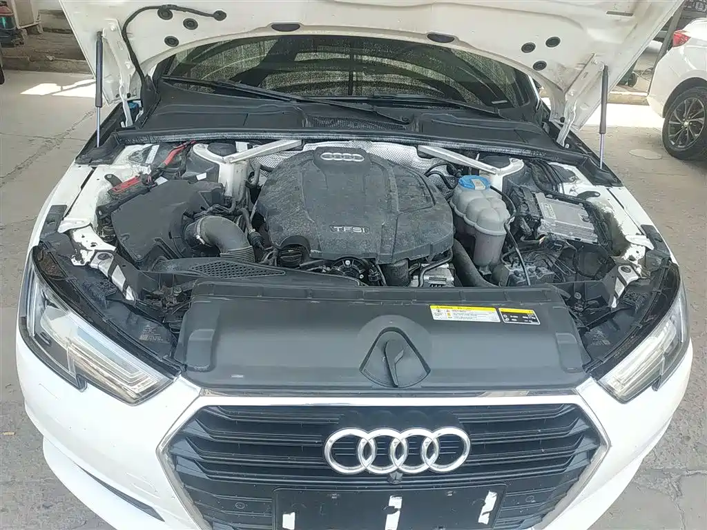 Audi A4L 2017 40 TFSI Fashion Edition фото 10