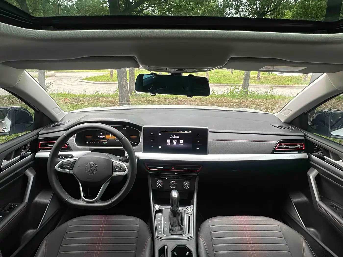Volkswagen Lavida 2023 280TSI DSG Starlight Comfort Edition фото 5