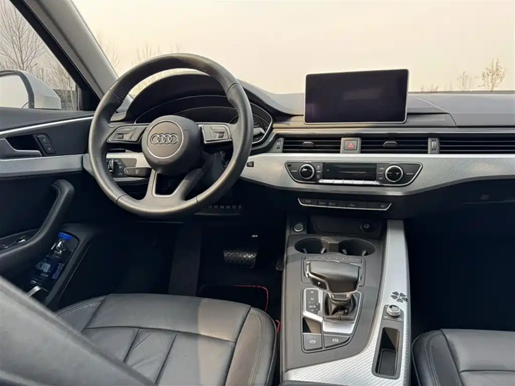 Audi A4L 2017 40 TFSI Fashion Edition фото 12