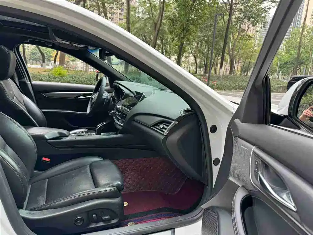 Cadillac CT5 2020 Facelift 28T Leading Sport Edition фото 8