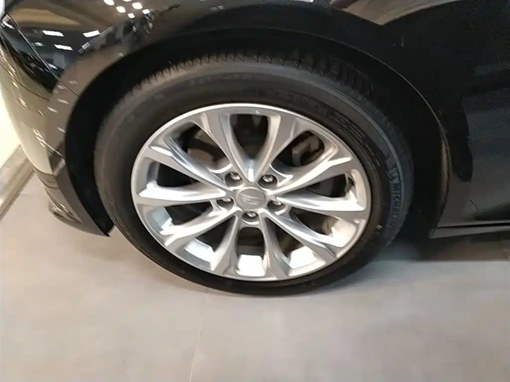Cadillac CT5 2023 28T Platinum Style фото 23