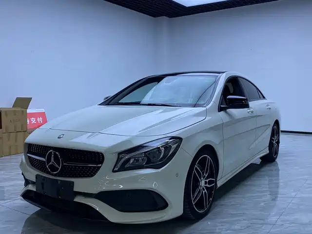 MERCEDES-BENZ CLA