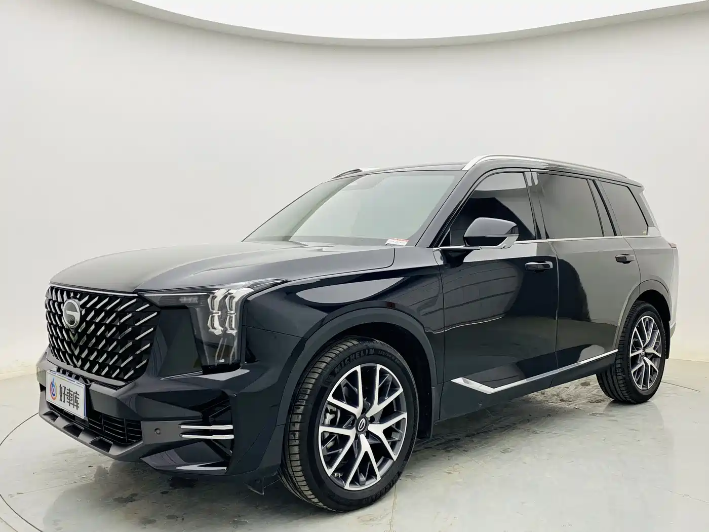 GAC Trumpchi Trumpchi GS8 2024 Navigator Series 2.0TGDI 2WD Luxury Smart Connect Edition