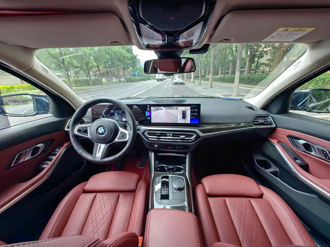 BMW 3 Series 2023 325Li M Sport Package фото 10