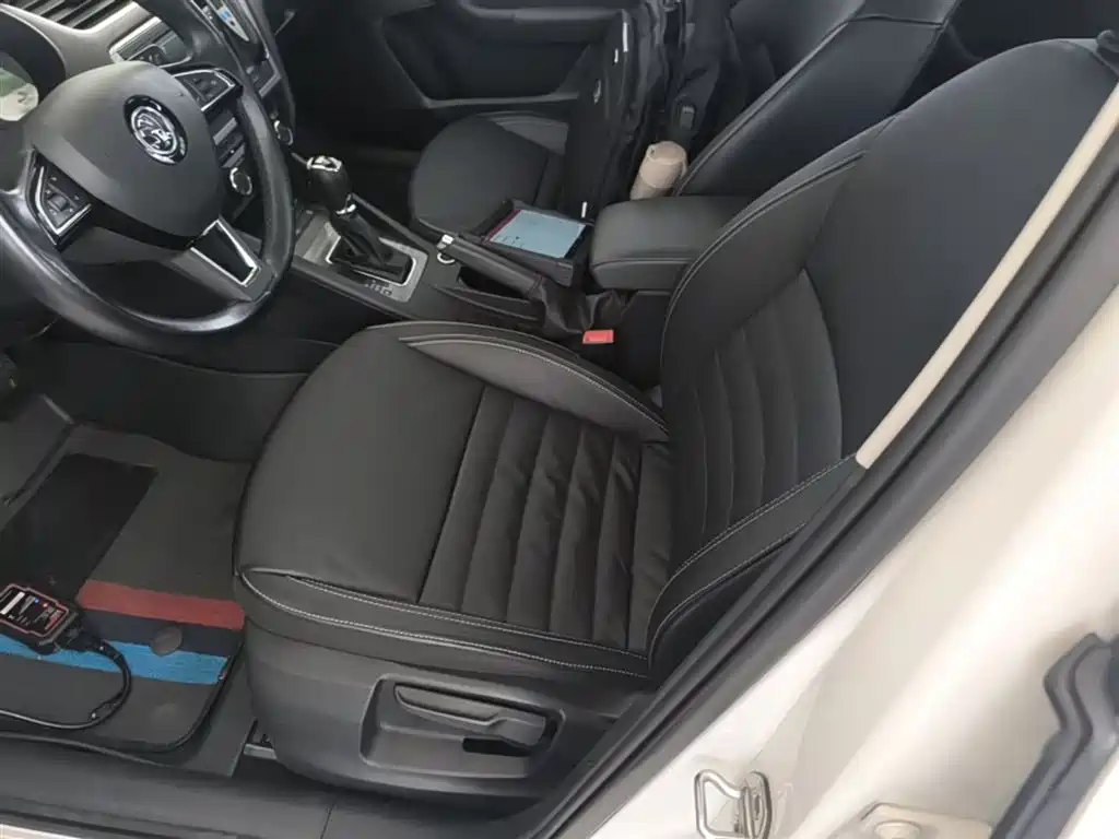 Škoda Octavia 2017 TSI280 DSG ZhiXing фото 15