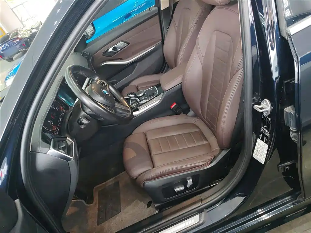 BMW 3 Series 2021 Second Facelift 320Li M Sport Package фото 15