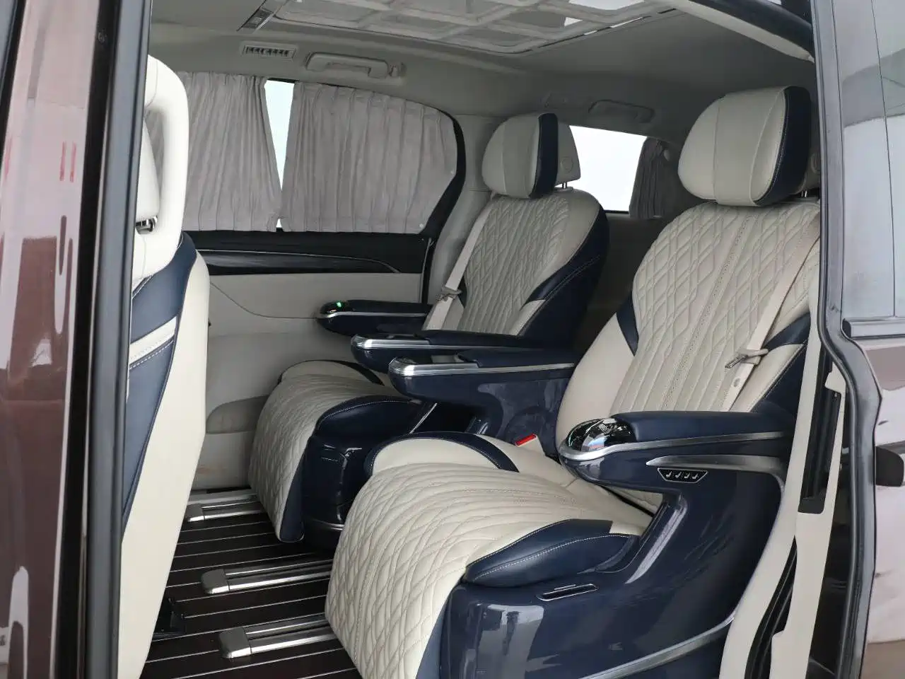 Buick GL8 2020 Model ES Landglory 653T Comfort фото 11