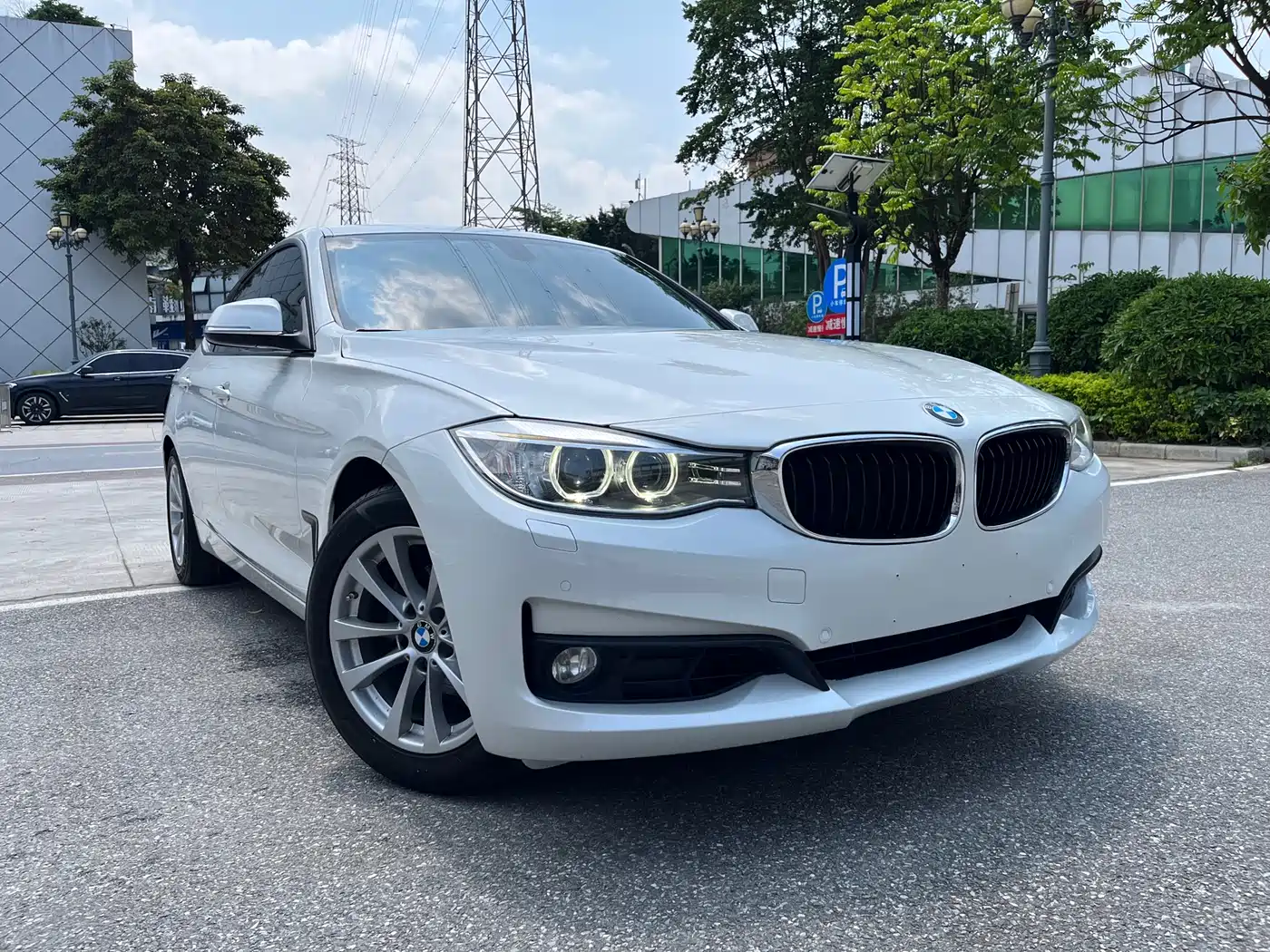 BMW 3 Series GT 2016 320i Fashion Style фото 7