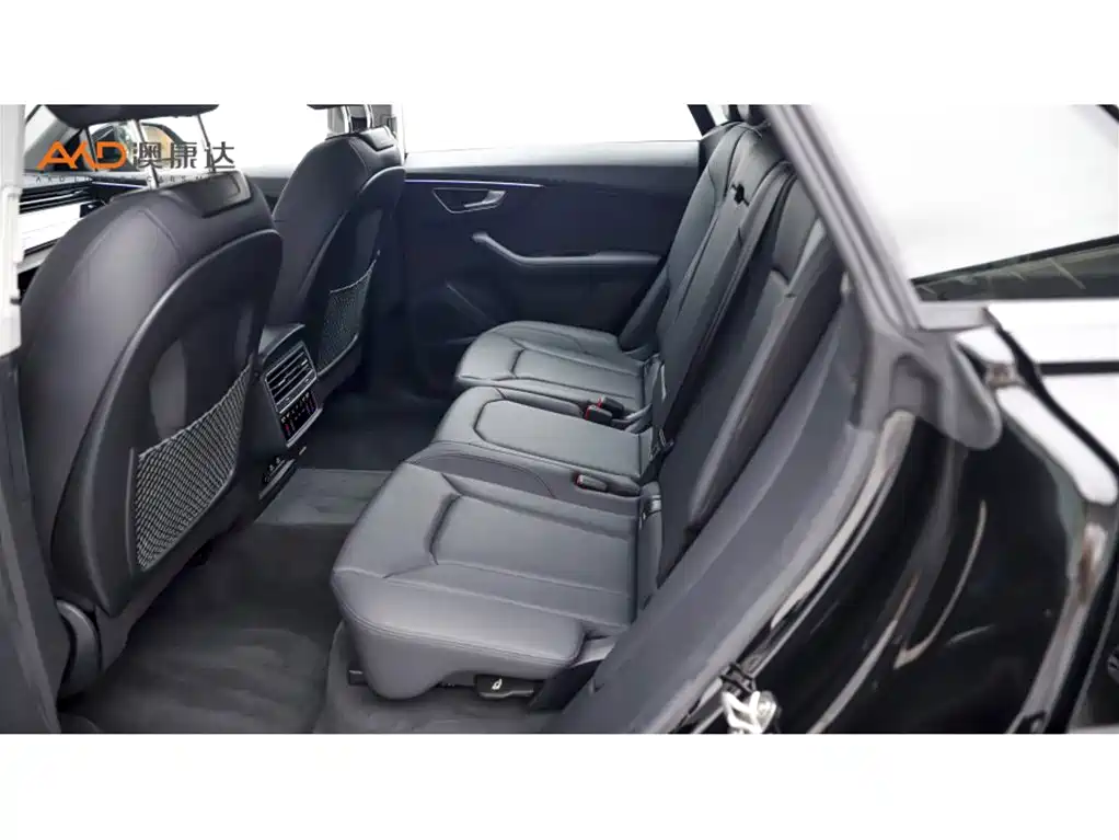 Audi Q8 2023 55 TFSI Luxury Sport фото 7