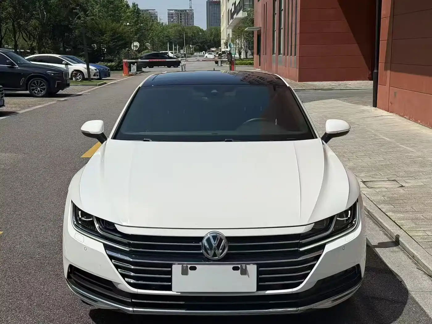 Volkswagen FAW-Volkswagen CC 2020 330TSI Glamour Version China VI фото 2