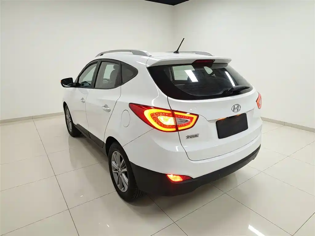Hyundai Beijing Hyundai ix35 2015 2.0L Automatic 2WD Smart Type China IV фото 5