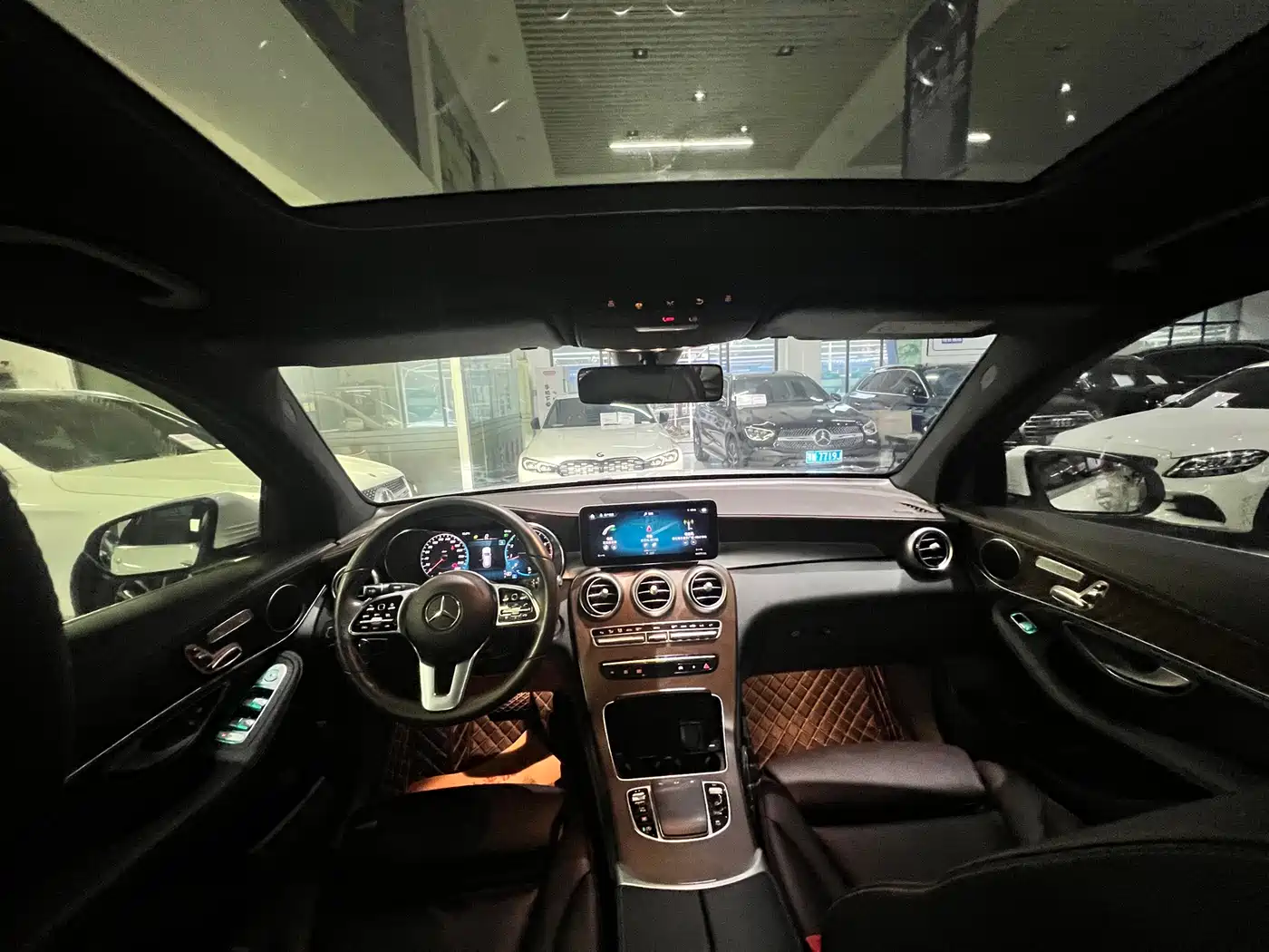 Mercedes-Benz GLC 2020 GLC 260 L 4MATIC Luxury фото 11