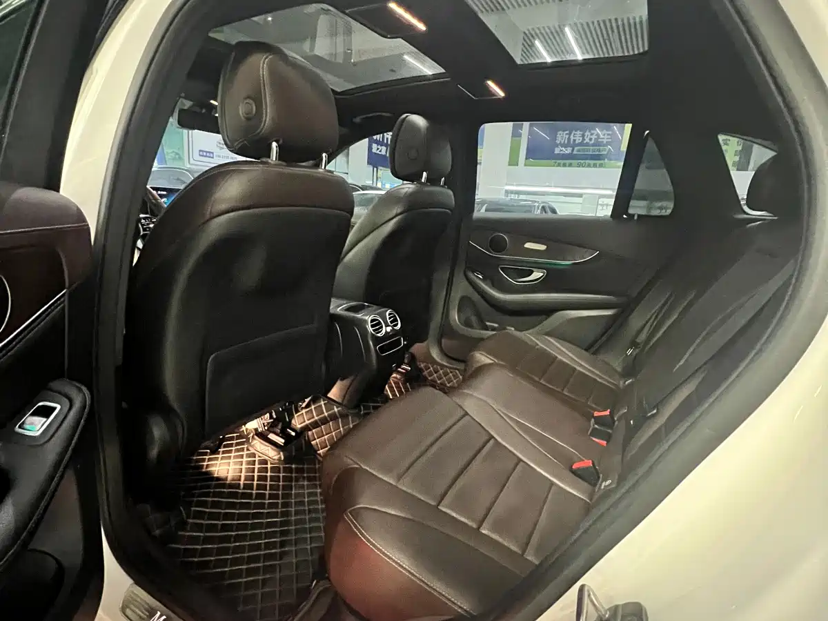 Mercedes-Benz GLC 2020 GLC 260 L 4MATIC Luxury фото 13