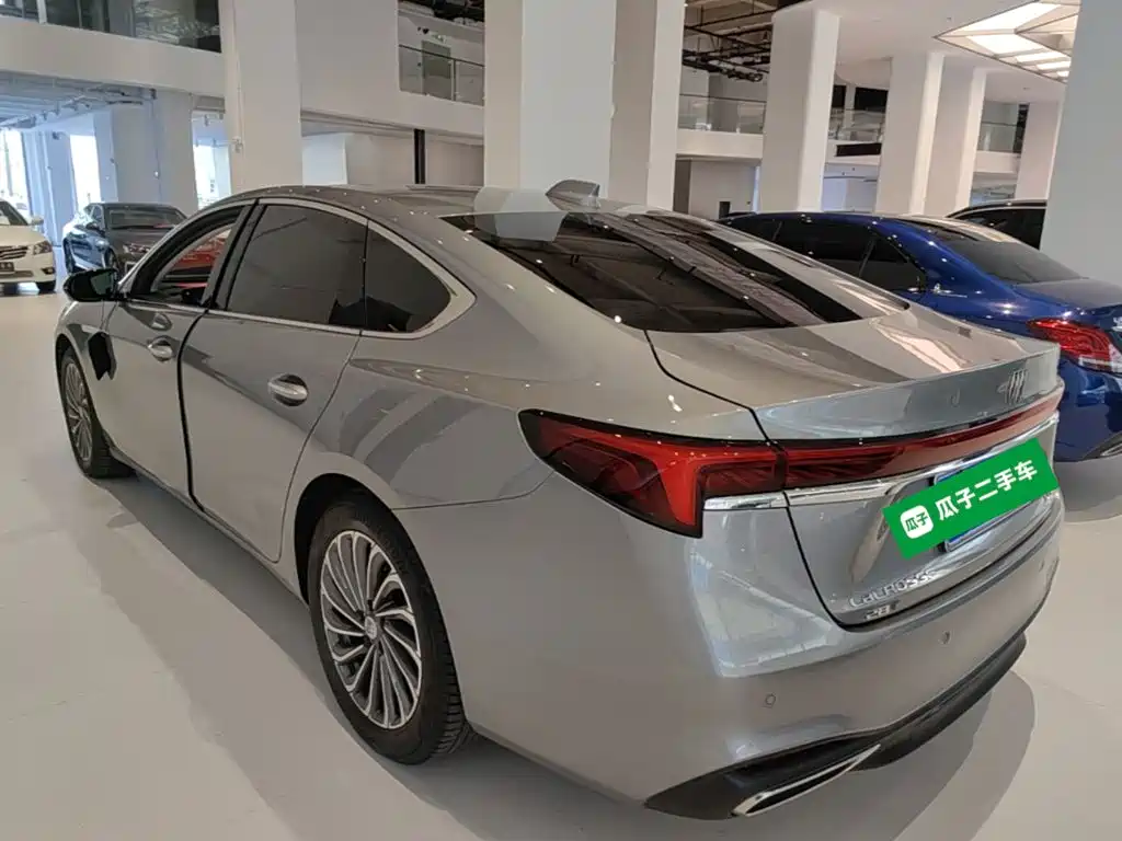 Buick LaCrosse 2024 2023 28T Premium Edition