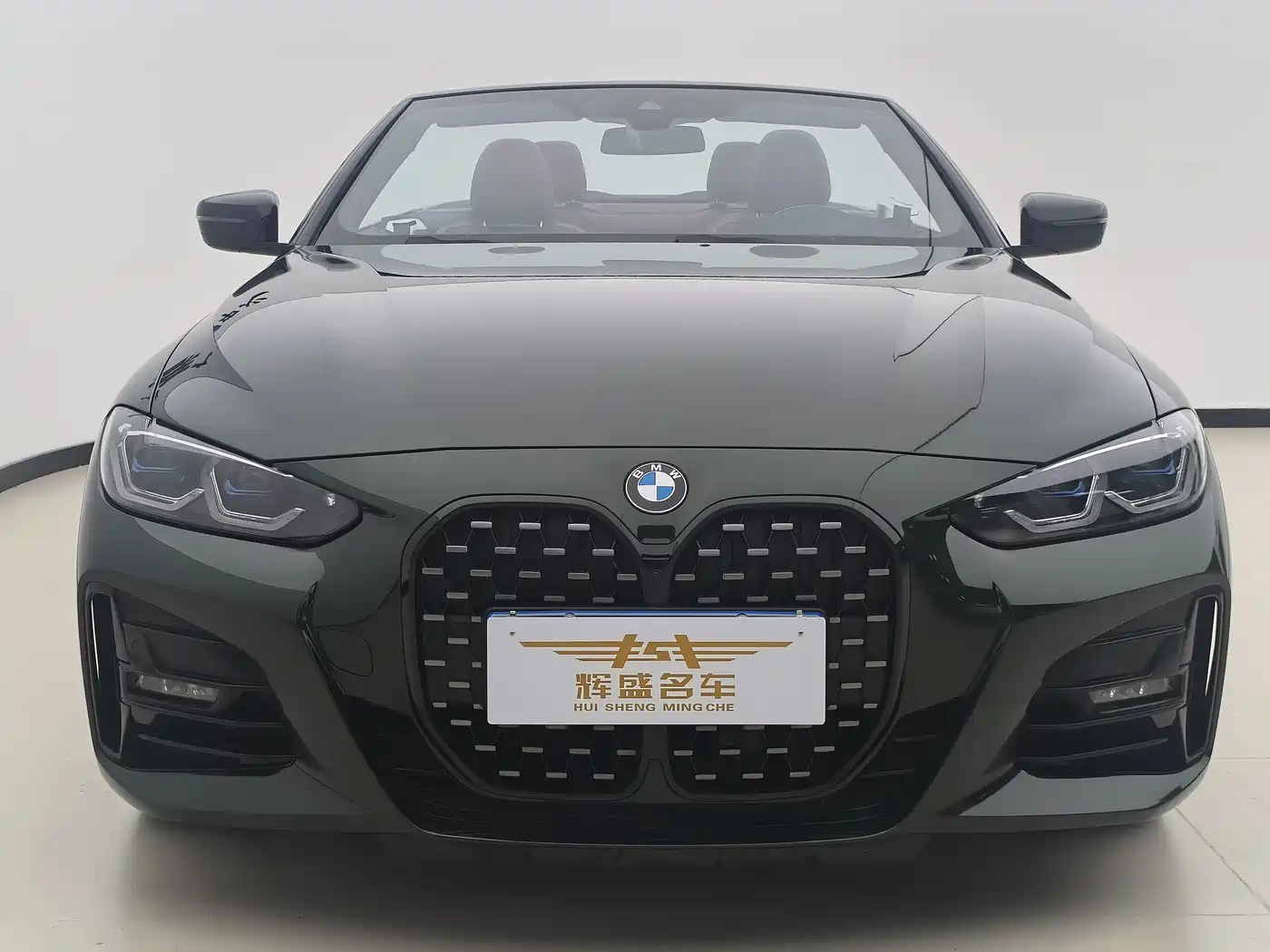 BMW 4 Series 2022 425i Convertible M Sport Shadow Night Package фото 2