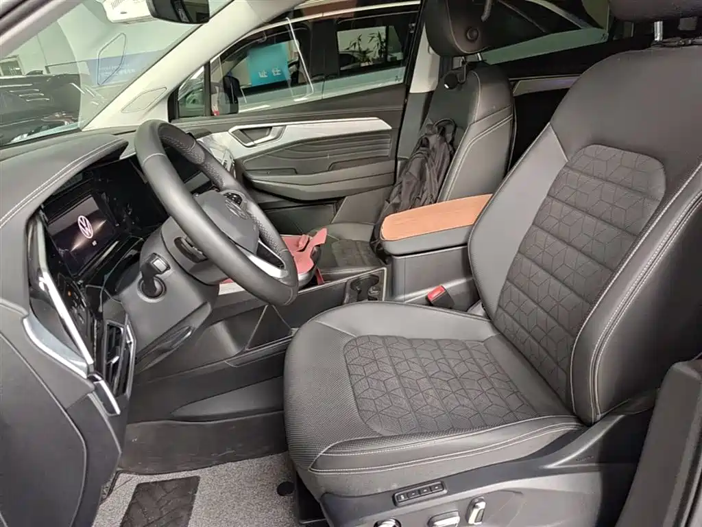 Volkswagen Talagon 2024 380TSI 4WD Premium Comfort Pro Edition 6-Seater фото 15