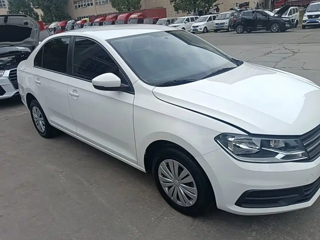 VOLKSWAGEN SANTANA