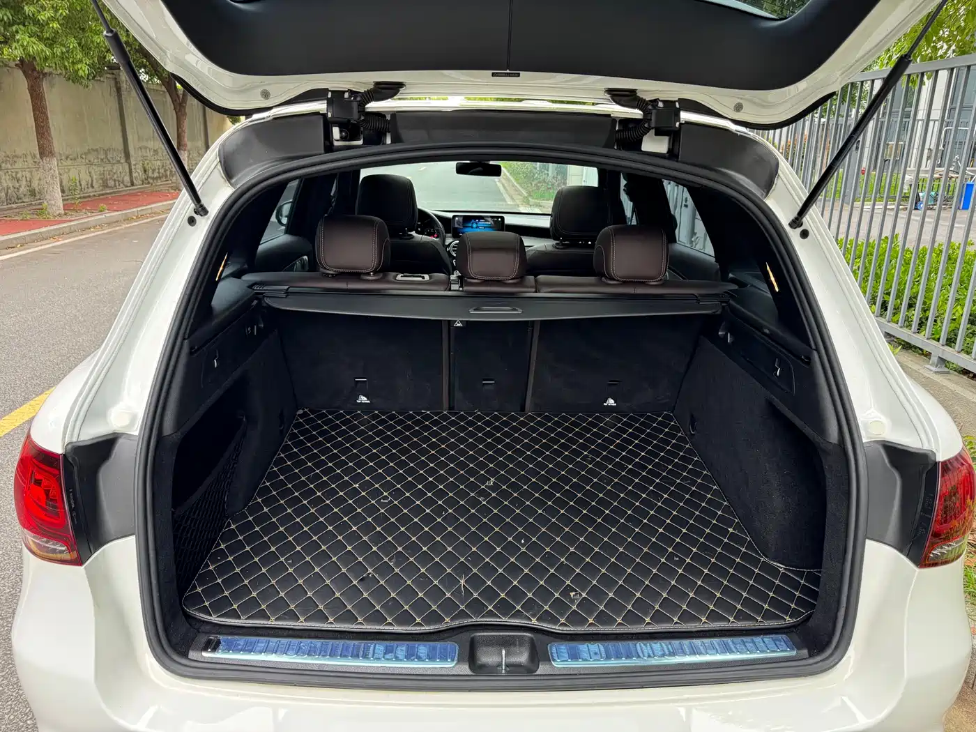 Mercedes-Benz GLC 2020 GLC 260 L 4MATIC Dynamic фото 16
