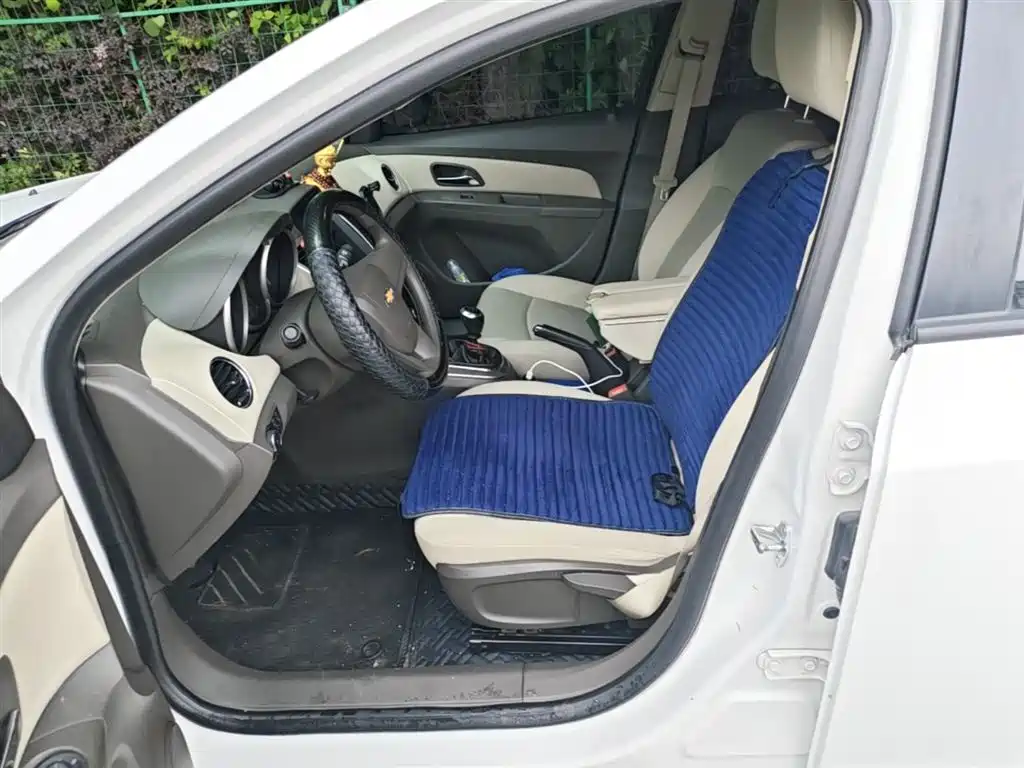 Chevrolet Cruze 2015 1.5L Classic SL MT фото 15