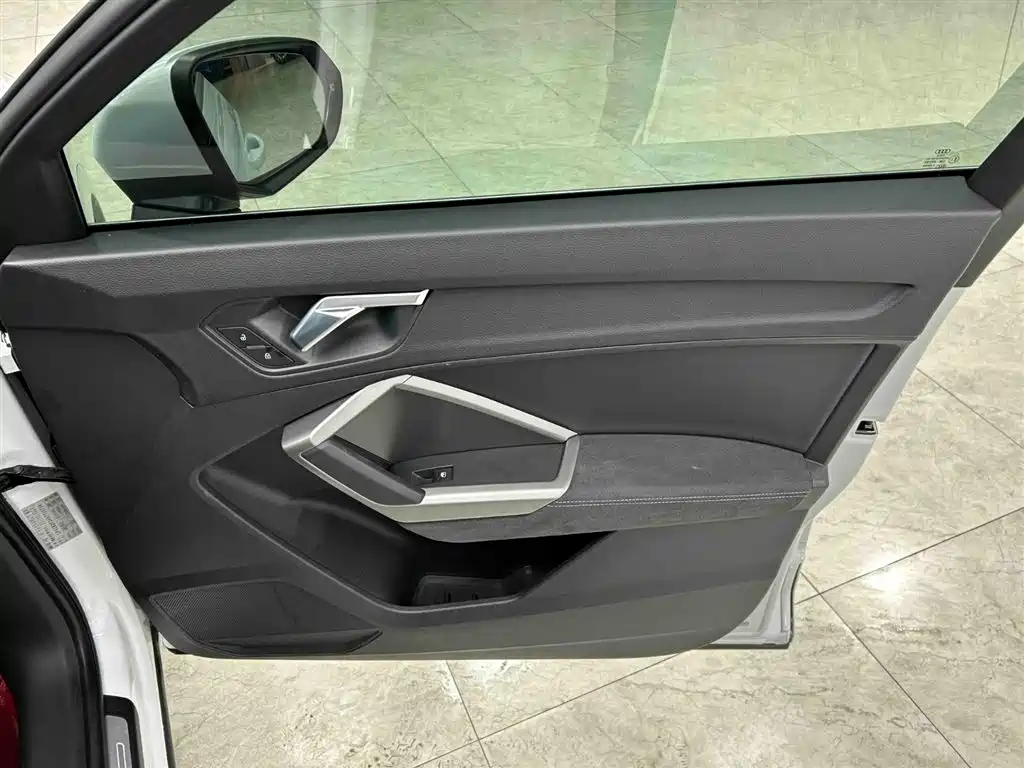 Audi Q3 2022 35 TFSI Fashion Dynamic фото 12