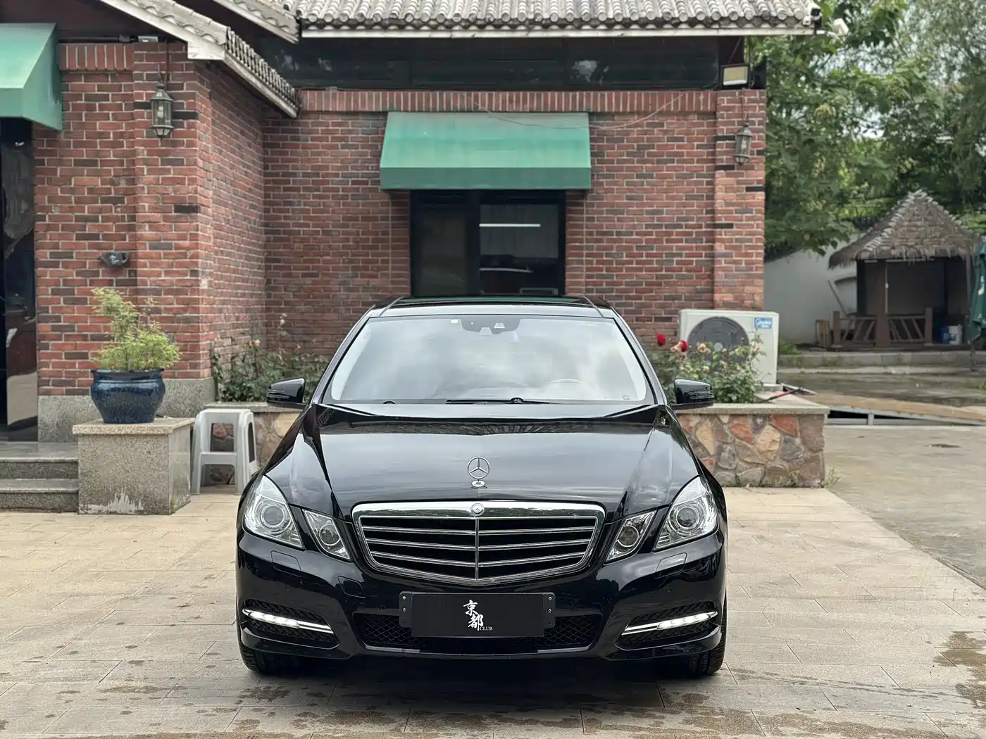 Mercedes-Benz E-Class 2013 E 300 L Fashion Luxury фото 2
