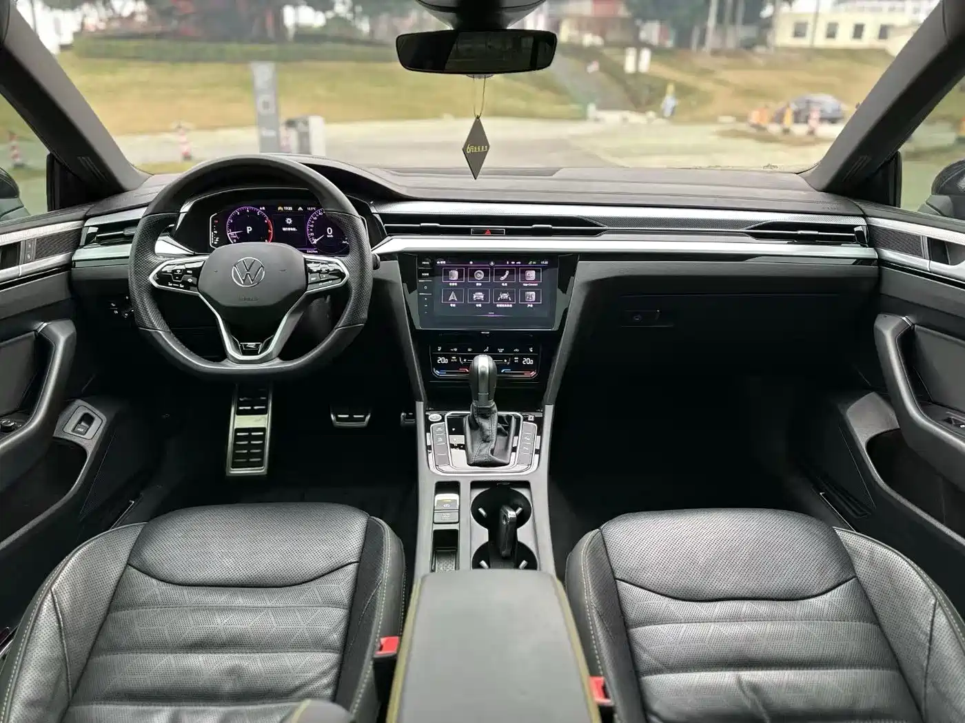 Volkswagen FAW-Volkswagen CC 2023 380TSI Eye-catching Edition фото 7