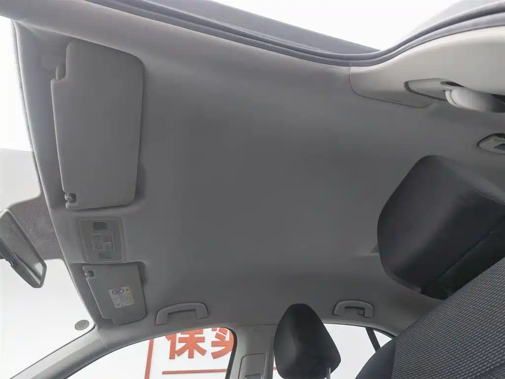 Volkswagen Bora 2016 Model 1.6L Manual Fashion фото 14