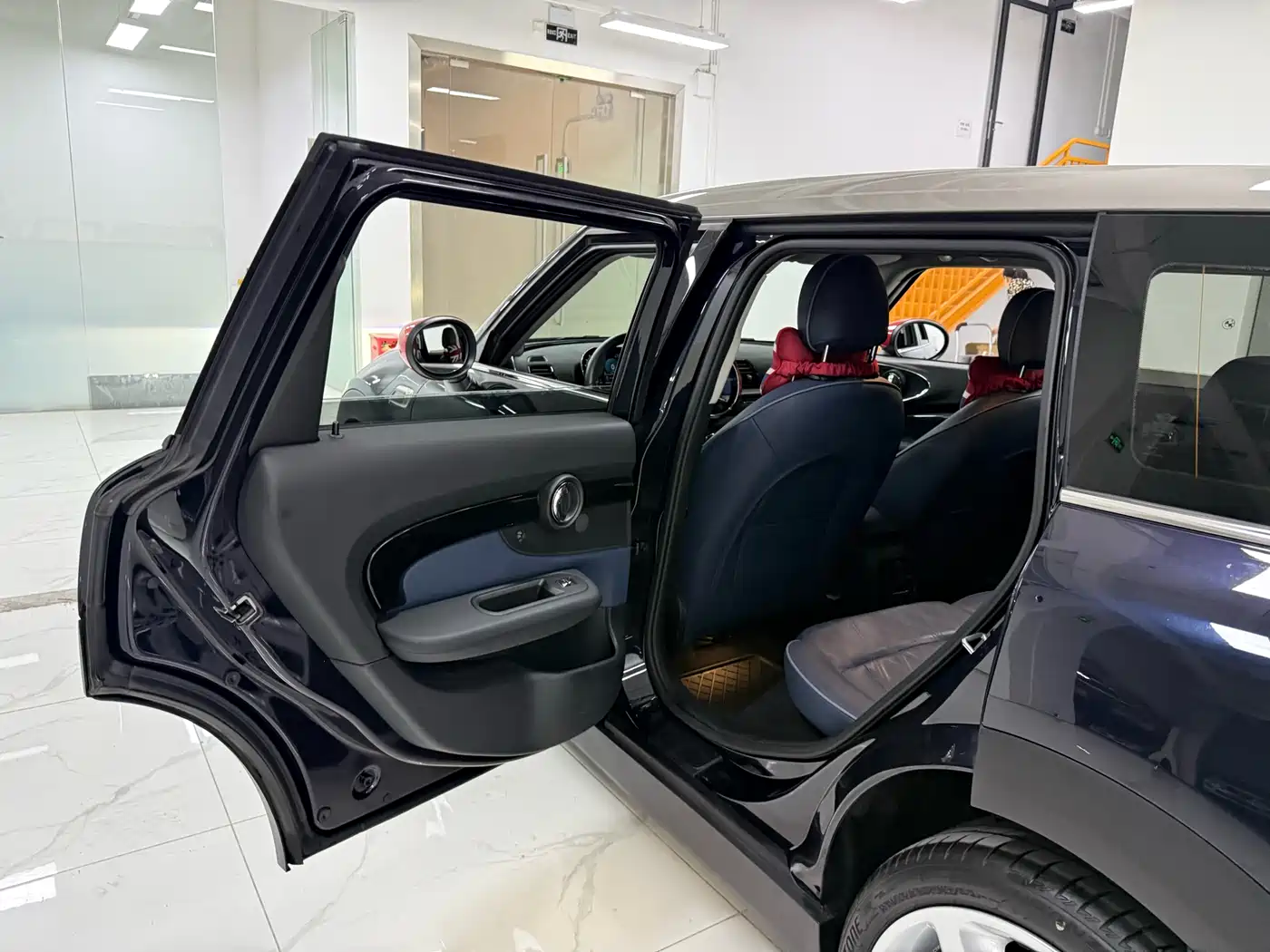 MINI CLUBMAN