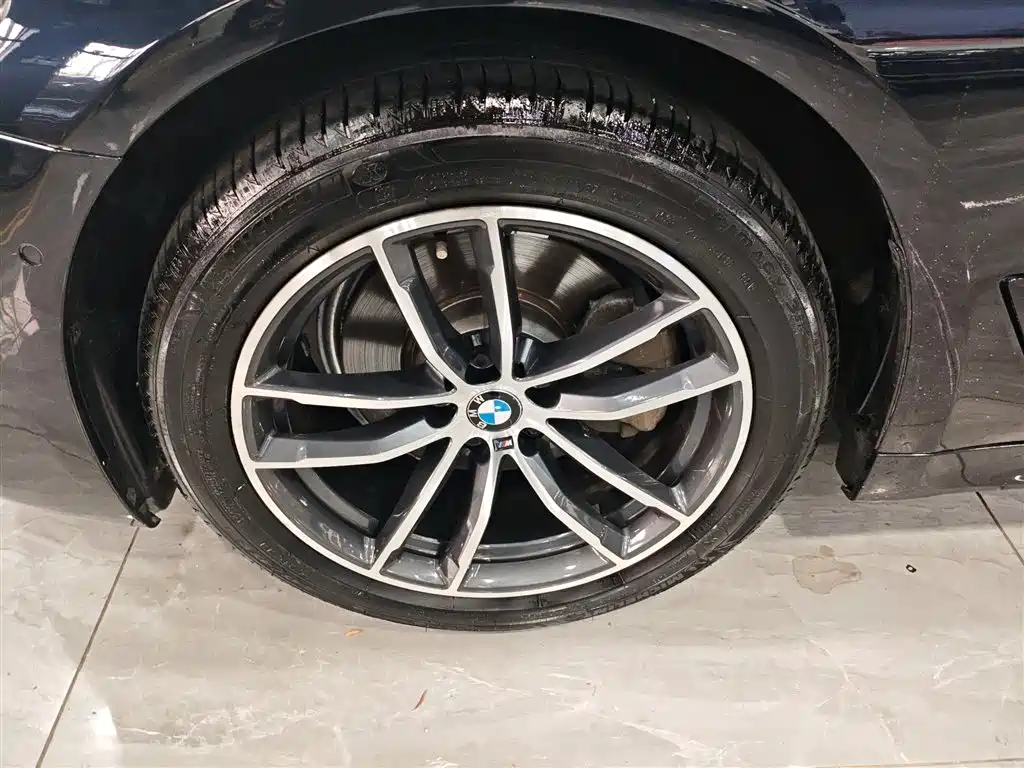 BMW 5 Series 2018 525Li M Sport Package фото 25