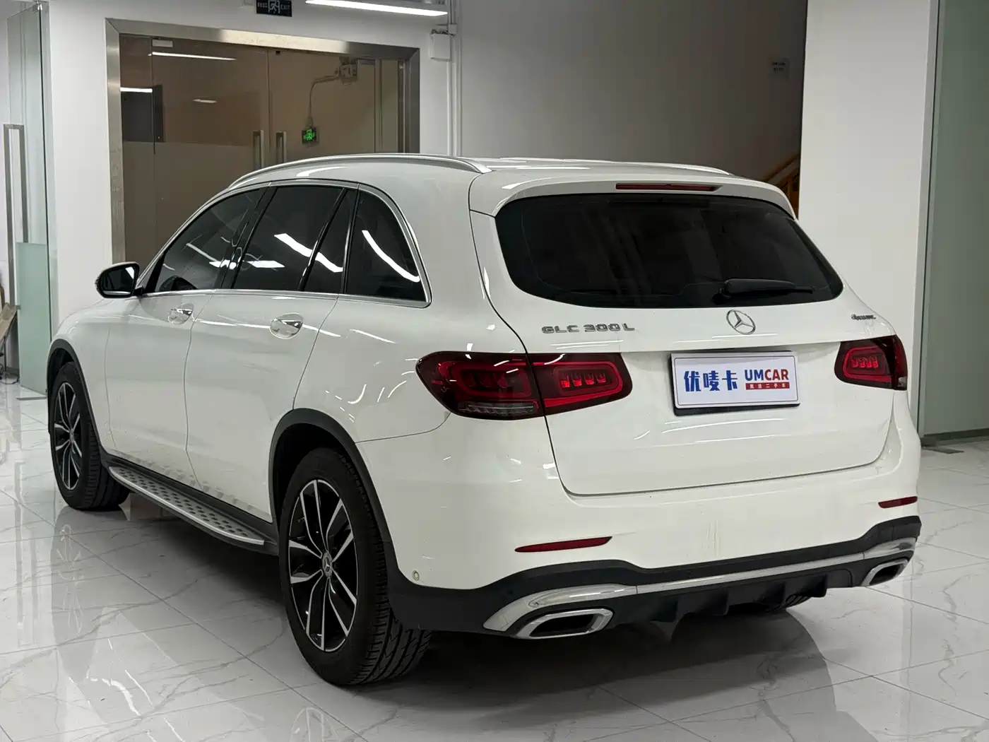 MERCEDES-BENZ GLC