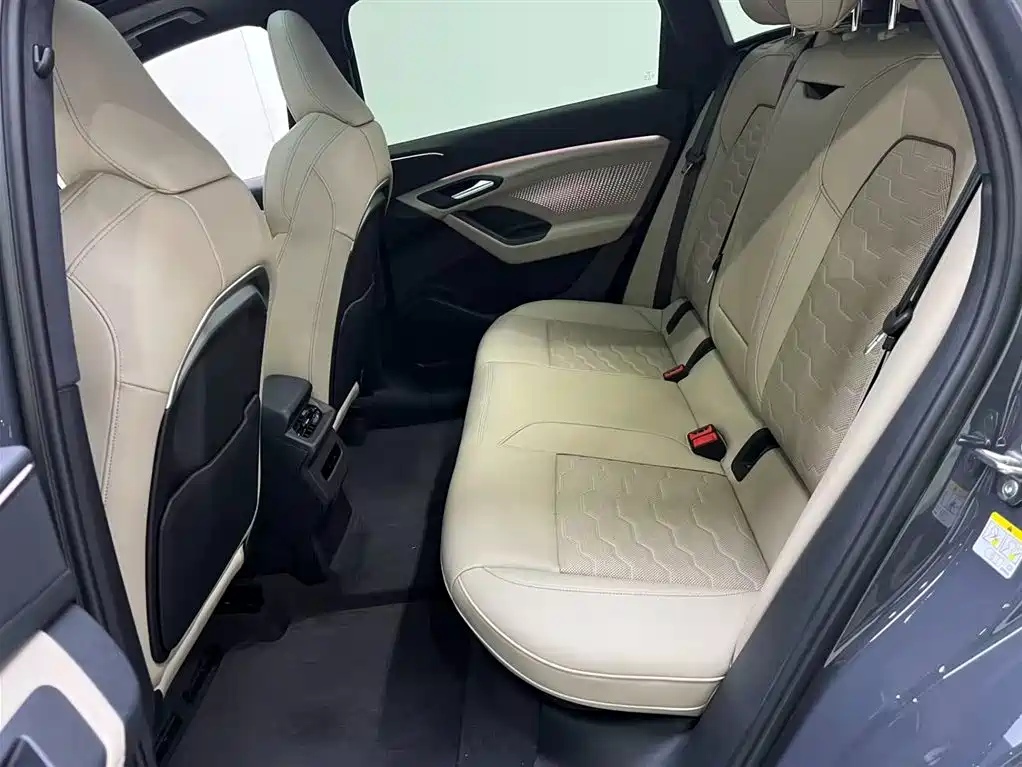 Audi Q6L e-tron 2025 Model Pioneer Edition фото 15