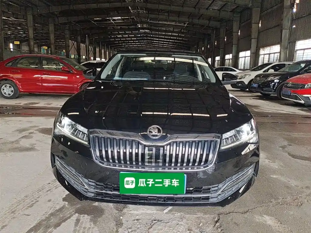 Škoda Superb 2023 Facelift TSI330 DSG Luxury Edition фото 3