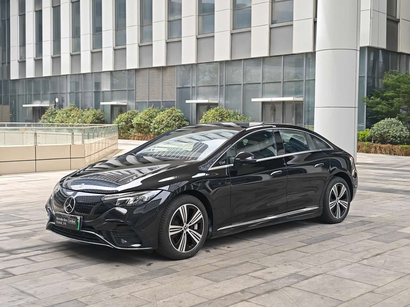 Mercedes-Benz EQE