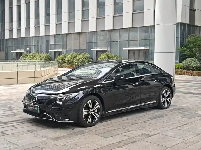 Mercedes-Benz EQE 500 4MATIC, Авангард