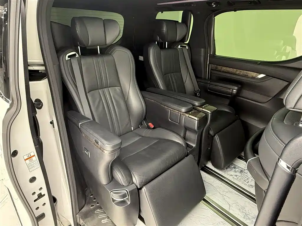 Toyota Alphard 2019 Hybrid 2.5L Premium Edition фото 21