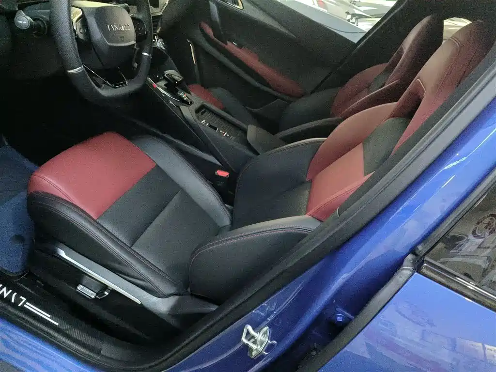 Lynk & Co 06 2020 1.5T Power Pro фото 10
