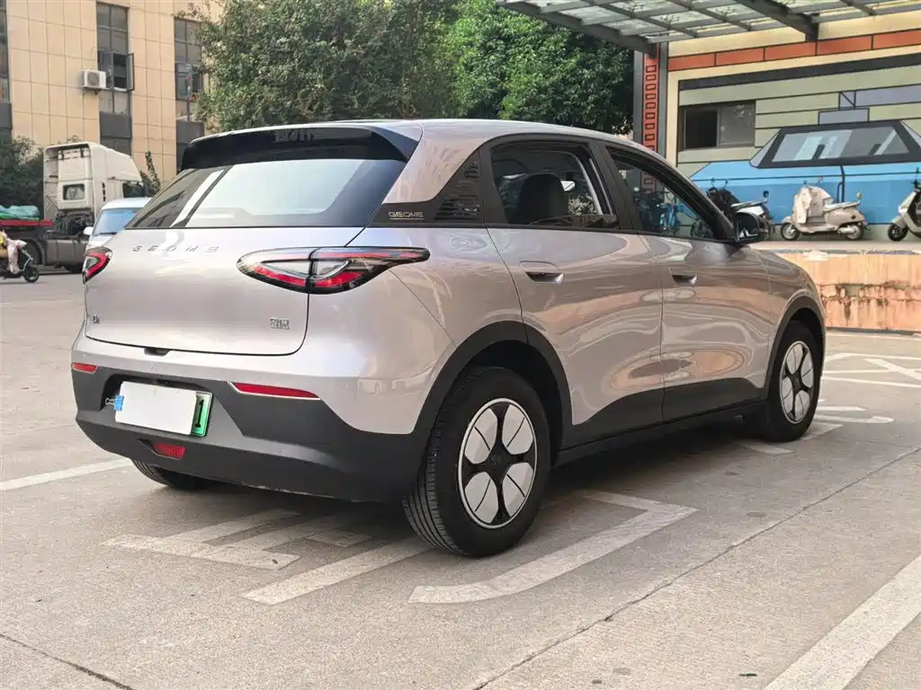 Geely Galaxy Starry Wish 2025 410km Freedom Edition фото 12