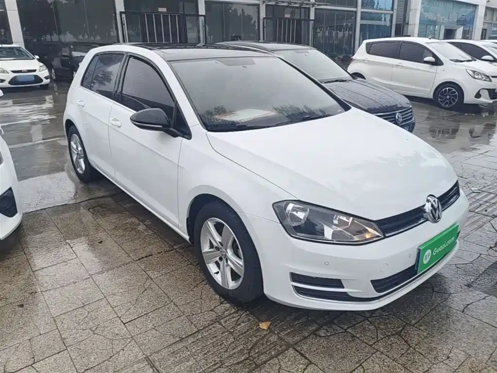 Volkswagen Golf 2016 1.6L Automatic Comfort фото 4