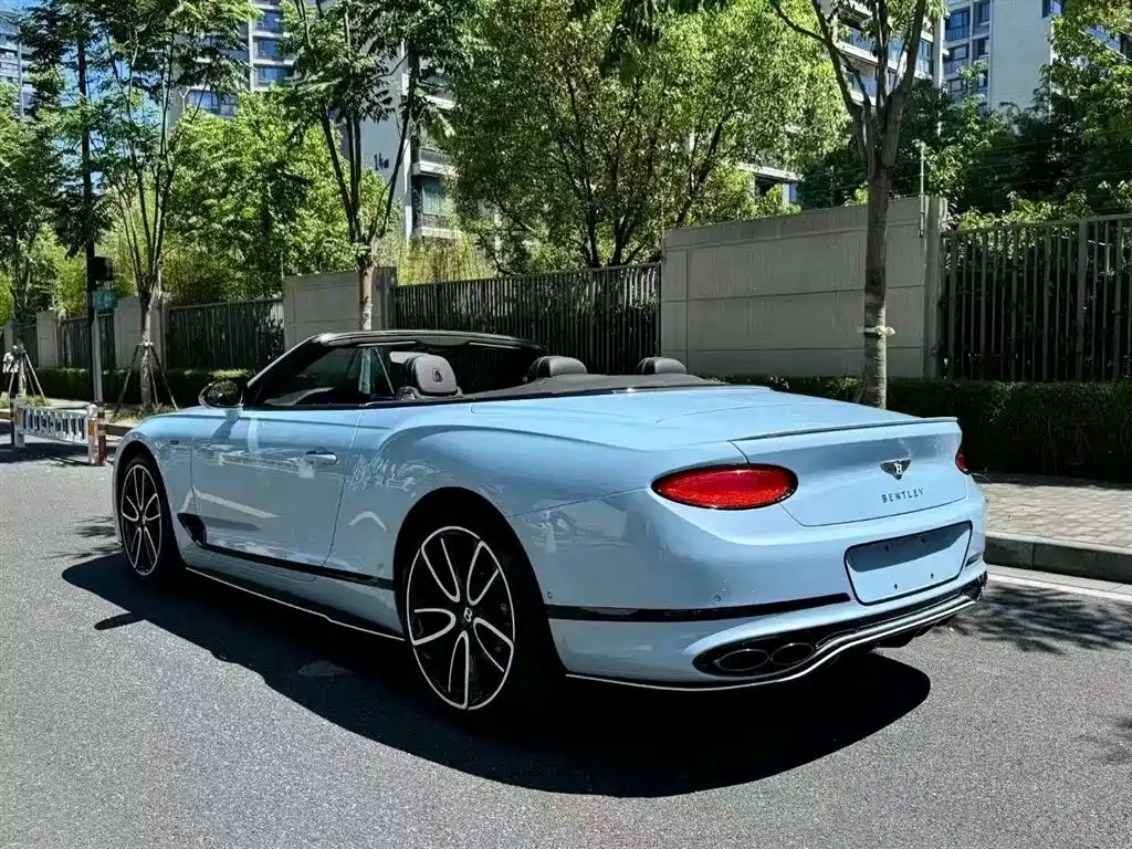 Bentley Continental 2022 4.0T GT V8 Convertible фото 3