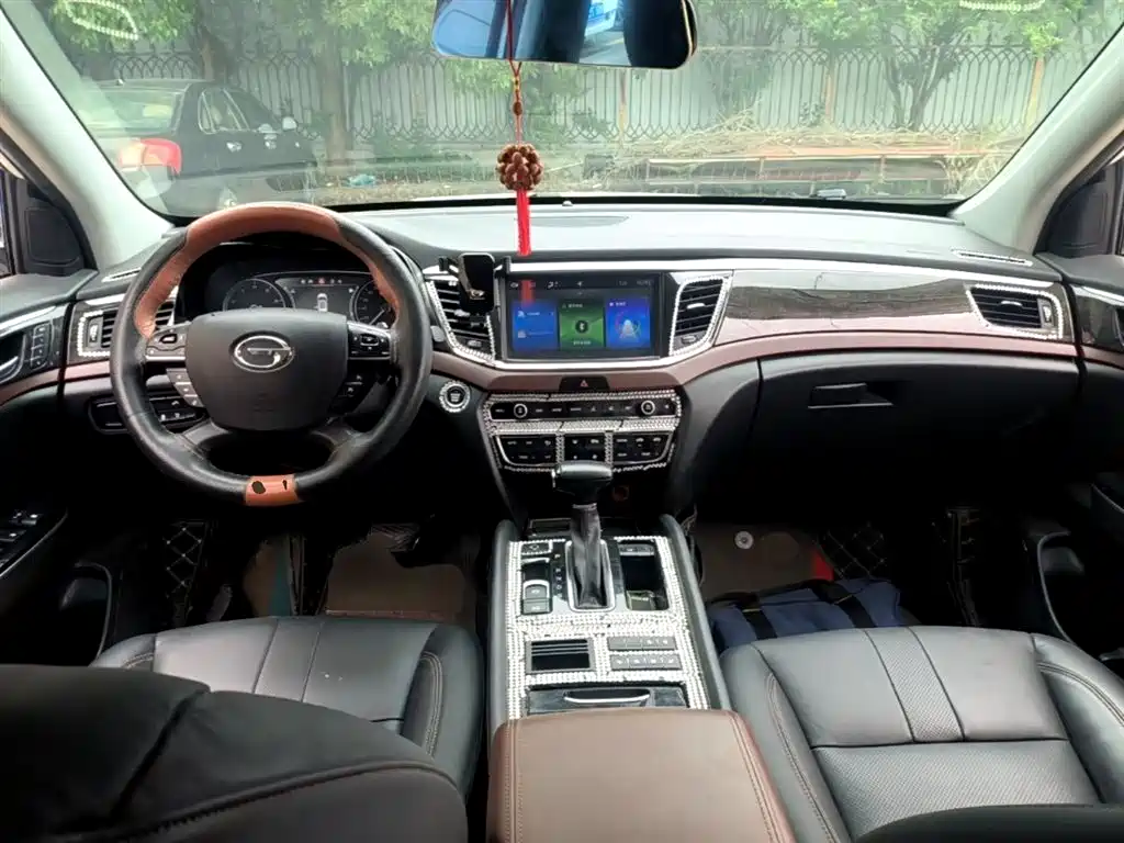 GAC Trumpchi Trumpchi GS8 2017 320T 2WD Luxury Smart Connect (7-seater) фото 10
