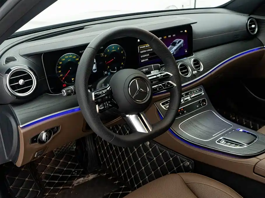 MERCEDES-BENZ E CLASS