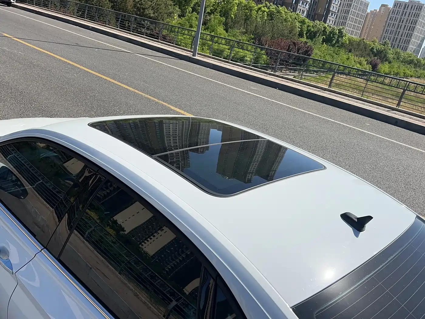 Volkswagen Sagitar 2022 280TSI DSG Surpassing Edition фото 12